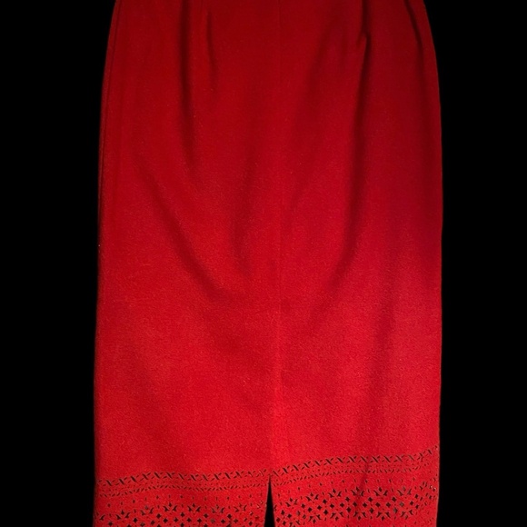 Vintage Urban Works Red A-Line Lined Eyelet Slit Zip Long Skirt 12 Polyester - Picture 2 of 5